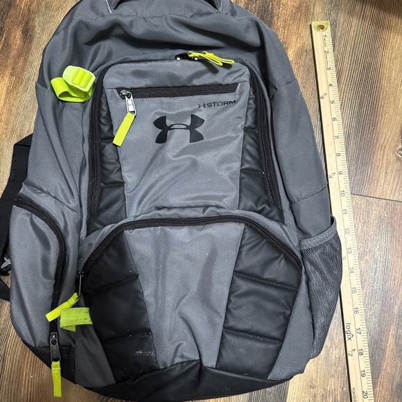 Under Armour Storm Backpack Gray & Neon Heat Gear Adjustable Straps School - Picture 2 of 7